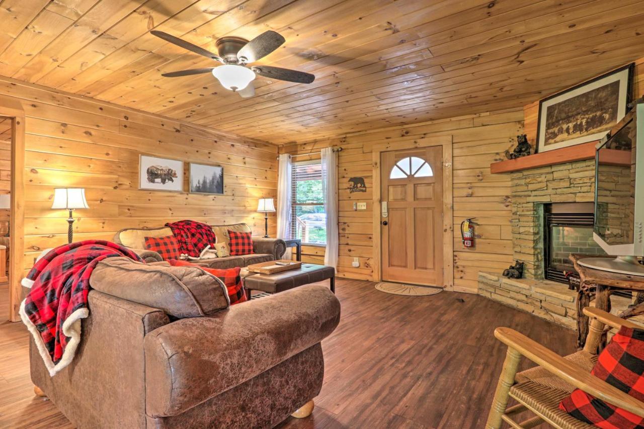 Cabin With Deck And Fireplace Less Than 3 Mi To Dollywood! Піджен-Фордж Екстер'єр фото