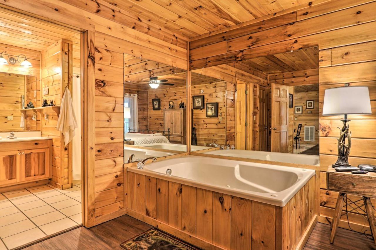 Cabin With Deck And Fireplace Less Than 3 Mi To Dollywood! Піджен-Фордж Екстер'єр фото