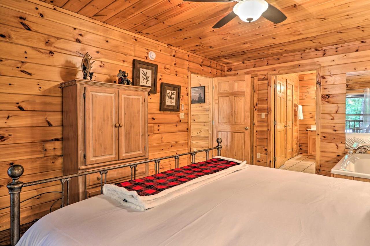 Cabin With Deck And Fireplace Less Than 3 Mi To Dollywood! Піджен-Фордж Екстер'єр фото